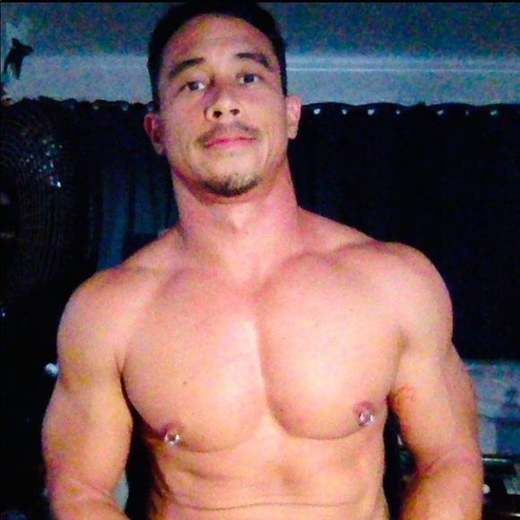 Meet your Posher, Kalei - Picture 2 of 4